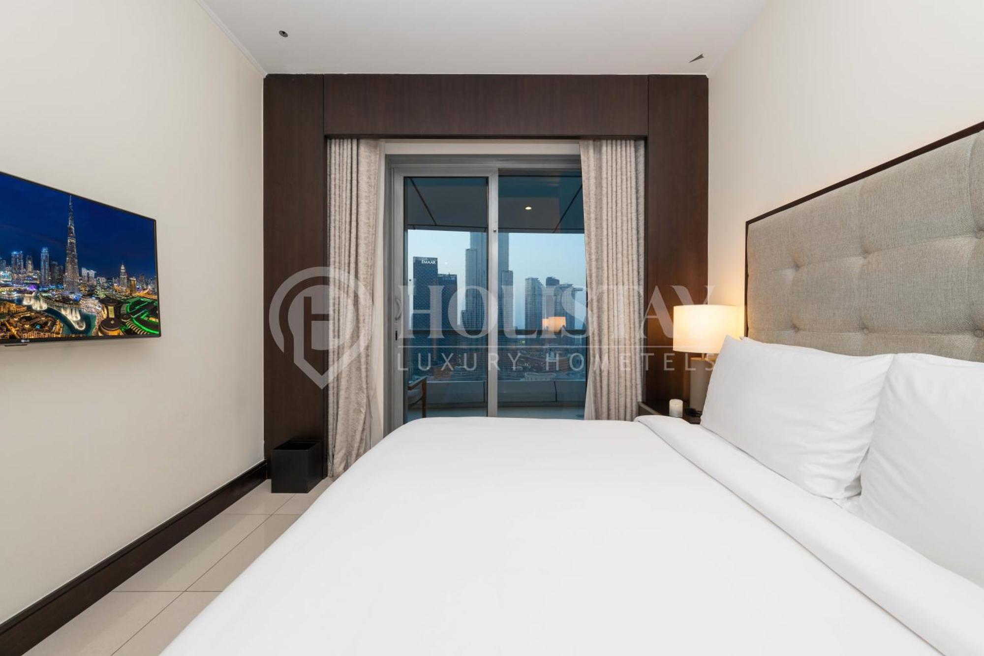 Holistay Address Downtown , Full Burj Khalifa View Apartment
